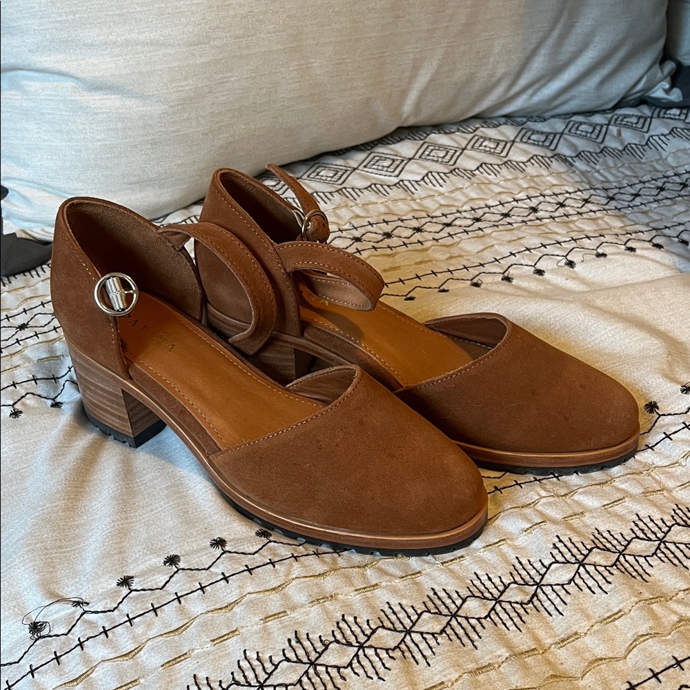 Elegant Tan Suede Women's Heels